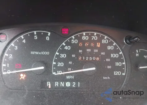 2000 Ford Explorer Eddie Bauer из США, поврежденный, VIN 1FMZU74EXYZA59442